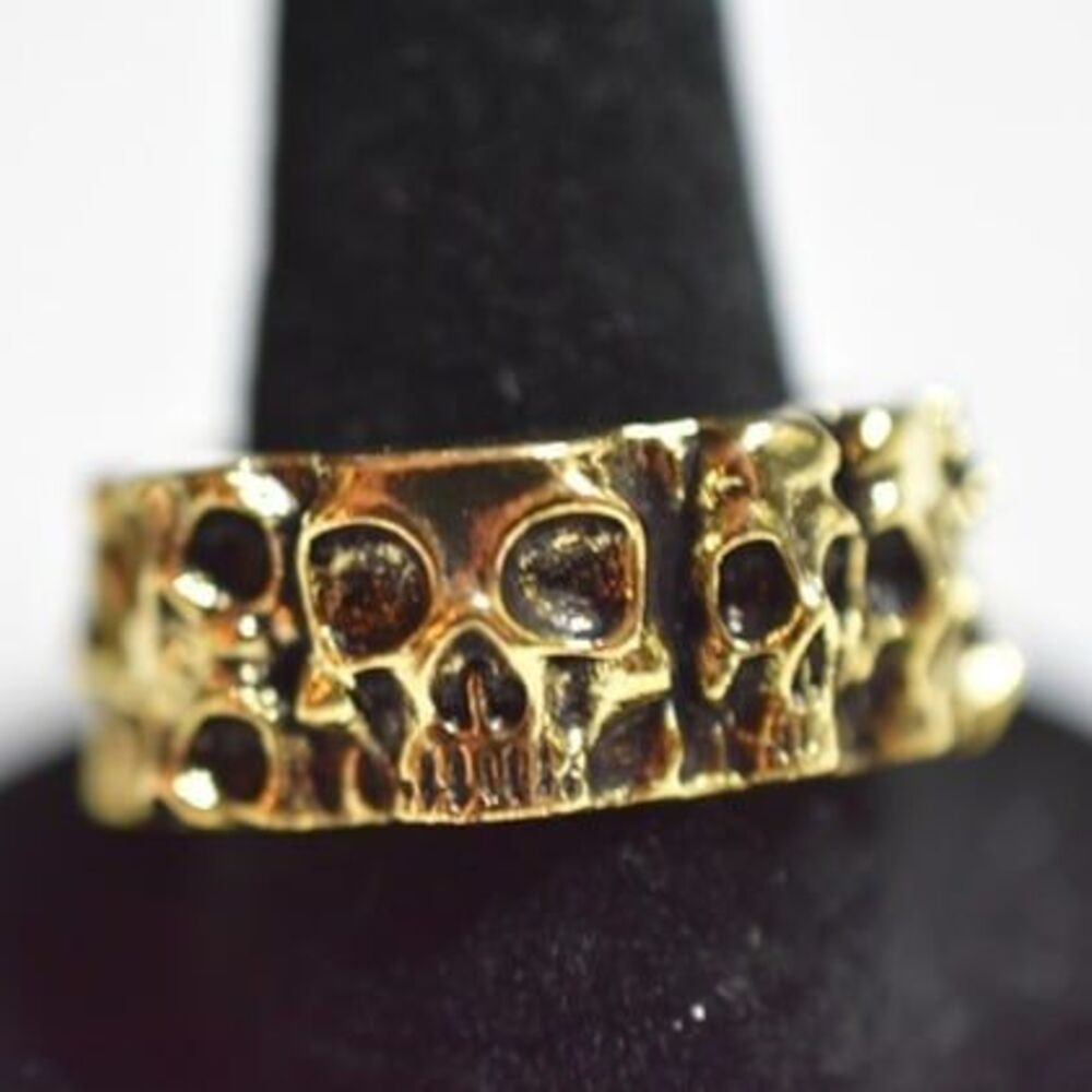 .925 Stamp Gold Circle Of Skulls Wide Band Size 9 Goth Biker Punk Everyday Ring